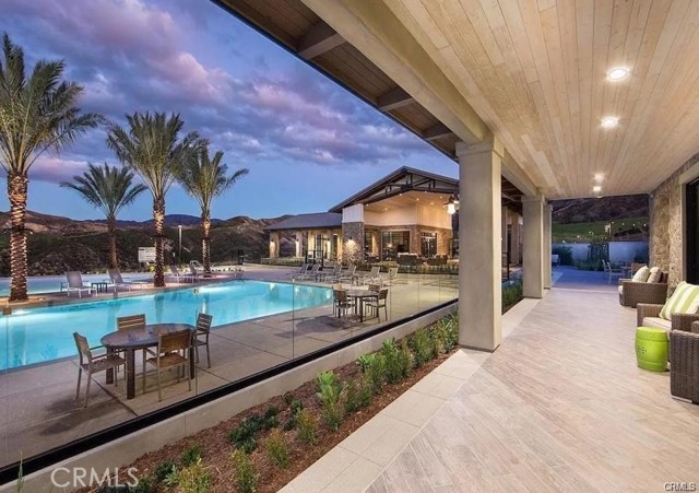 Detail Gallery Image 6 of 66 For 18619 Cedar Crest Dr, Canyon Country,  CA 91387 - 3 Beds | 2/1 Baths