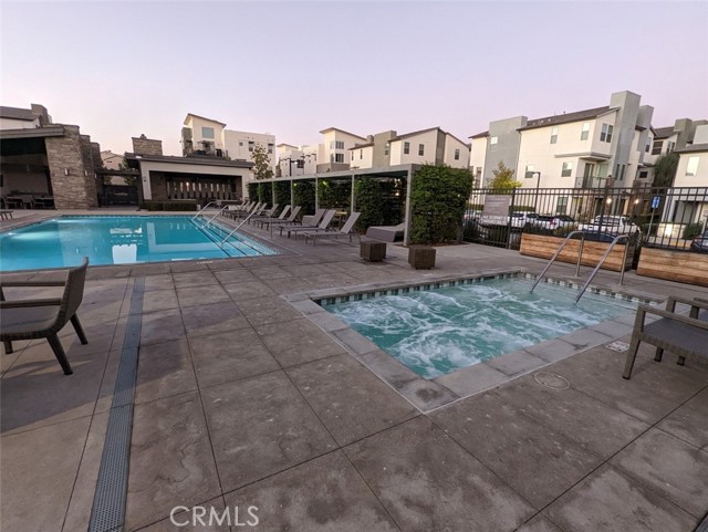 Detail Gallery Image 27 of 30 For 19537 Astor Place, Northridge,  CA 91324 - 2 Beds | 3 Baths