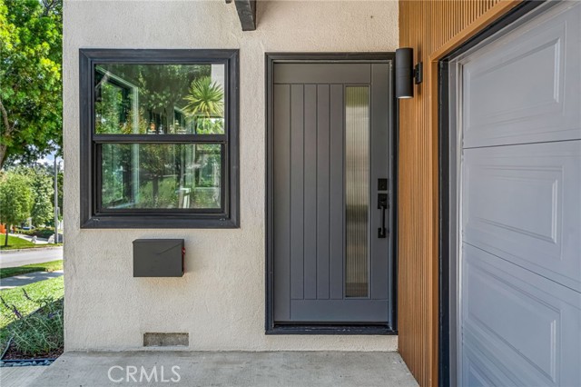 Detail Gallery Image 6 of 31 For 5309 Maymont, Los Angeles,  CA 90043 - 3 Beds | 2 Baths