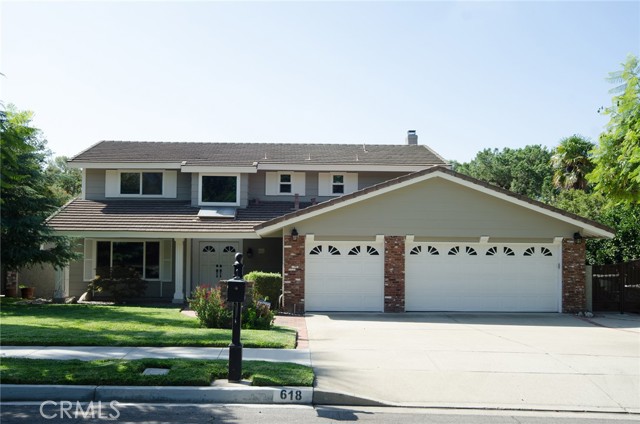 618 MARTIN Way, Claremont CA: https://media.crmls.org/medias/49c45946-d4a1-4f26-a677-0b03ff3ca0c8.jpg