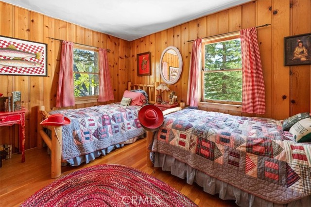 Detail Gallery Image 16 of 32 For 115 Lagunita Ln, Big Bear Lake,  CA 92315 - 4 Beds | 2 Baths