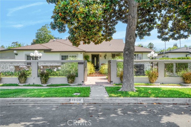 Detail Gallery Image 54 of 59 For 19120 Hartland St, Reseda,  CA 91335 - 5 Beds | 3 Baths