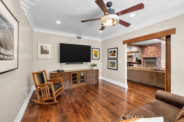 Detail Gallery Image 17 of 52 For 1167 Roxbury Dr #103,  Los Angeles,  CA 90035 - 2 Beds | 4/1 Baths