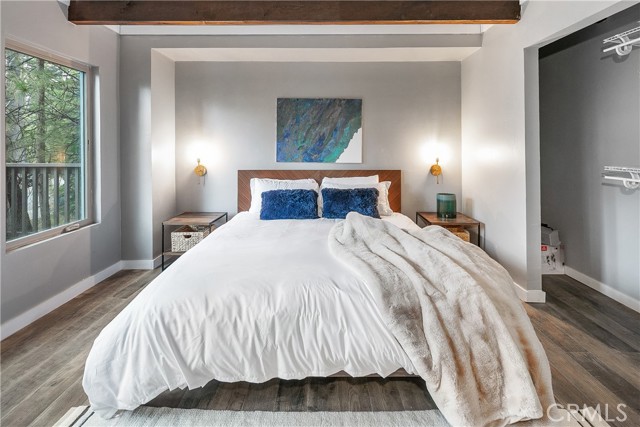 332 Grizzly Road, Lake Arrowhead CA: https://media.crmls.org/medias/49c59bc1-5b83-41fd-92d8-ec6a787ec9fe.jpg