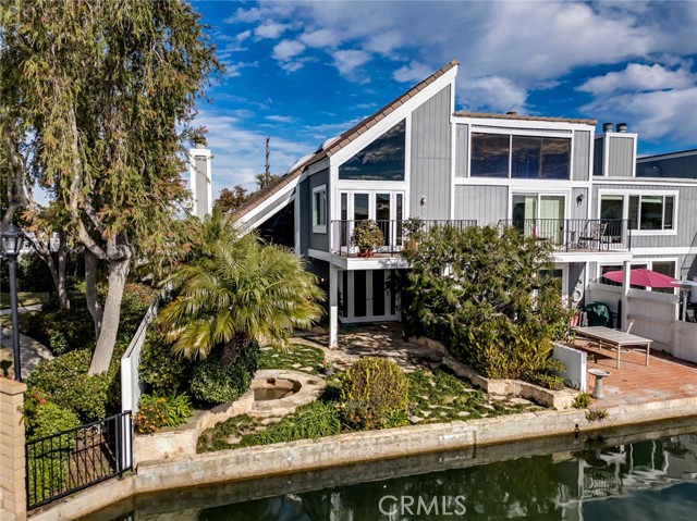 Detail Gallery Image 6 of 32 For 3572 Bravata, Huntington Beach,  CA 92649 - 3 Beds | 3 Baths