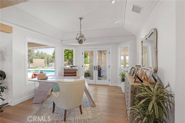 26465 Douglas Avenue, Murrieta CA: https://media.crmls.org/medias/49c5d0ed-2020-4b26-be49-0ee3d1dae461.jpg