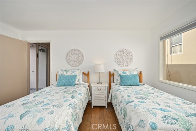 Detail Gallery Image 14 of 17 For 121 E Bay Front, Newport Beach,  CA 92662 - 3 Beds | 2 Baths