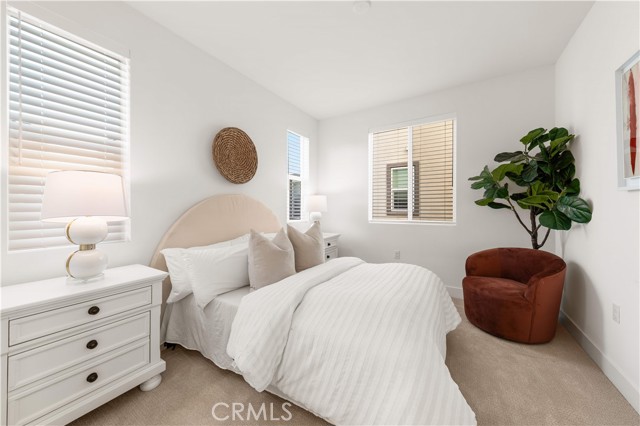 470 Lobata, Irvine CA: https://media.crmls.org/medias/49c83afa-9c1d-4a3b-8eba-04f56640c724.jpg