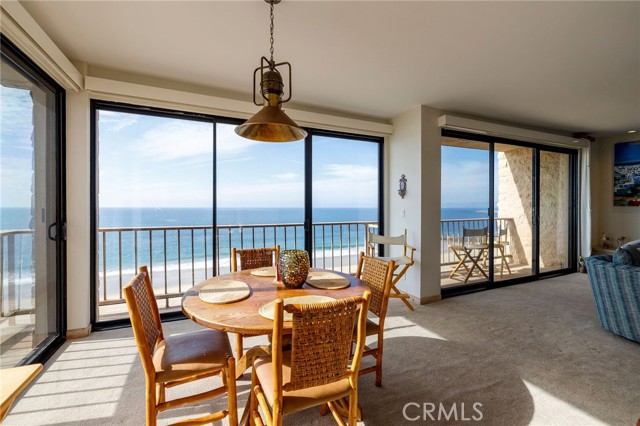 Detail Gallery Image 24 of 60 For 727 Esplanade #302,  Redondo Beach,  CA 90277 - 2 Beds | 2 Baths