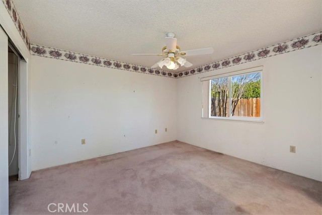 27580 Charlestown Drive, Menifee CA: https://media.crmls.org/medias/49c8e2a3-1107-4d2c-beee-056bed1022d6.jpg