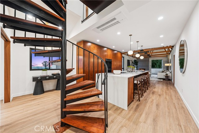1264 Ozeta Terrace, West Hollywood CA: https://media.crmls.org/medias/49c97f2a-861e-4f6c-a1b9-cbe69ab1734d.jpg