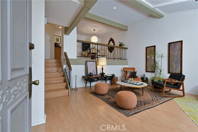 Detail Gallery Image 5 of 64 For 6265 Canoga #53,  Woodland Hills,  CA 91367 - 2 Beds | 2/1 Baths