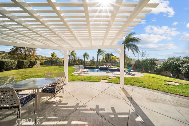 Detail Gallery Image 38 of 45 For 28246 Deer Ct, Canyon Country,  CA 91351 - 4 Beds | 2/1 Baths