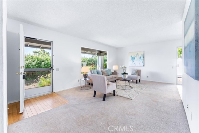 Photo #5: OC23180595 Listing 