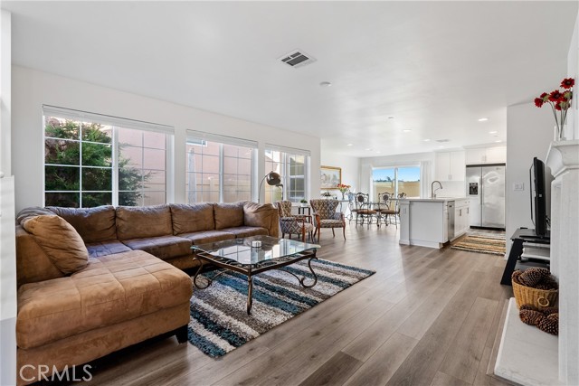 Detail Gallery Image 3 of 22 For 545 Quinn Ct, Morro Bay,  CA 93442 - 3 Beds | 2/1 Baths