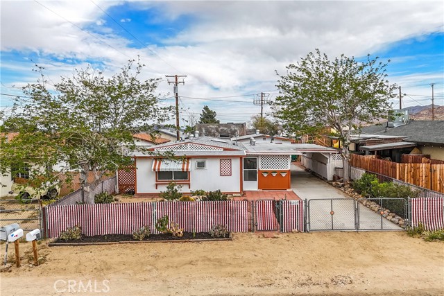 Image 3 for 6423 Mountain View St, Joshua Tree, CA 92252