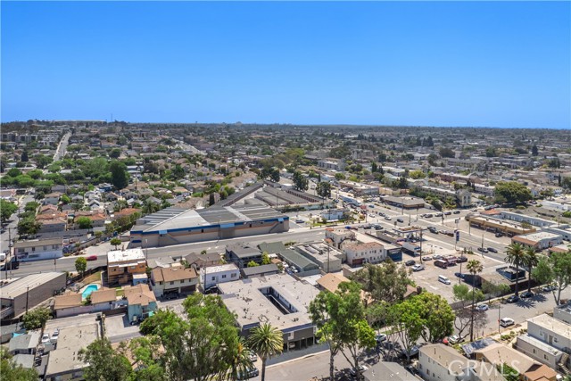 1850 Gardenia Avenue, Long Beach CA: https://media.crmls.org/medias/49cd747e-06f7-47aa-83c5-a90946220793.jpg
