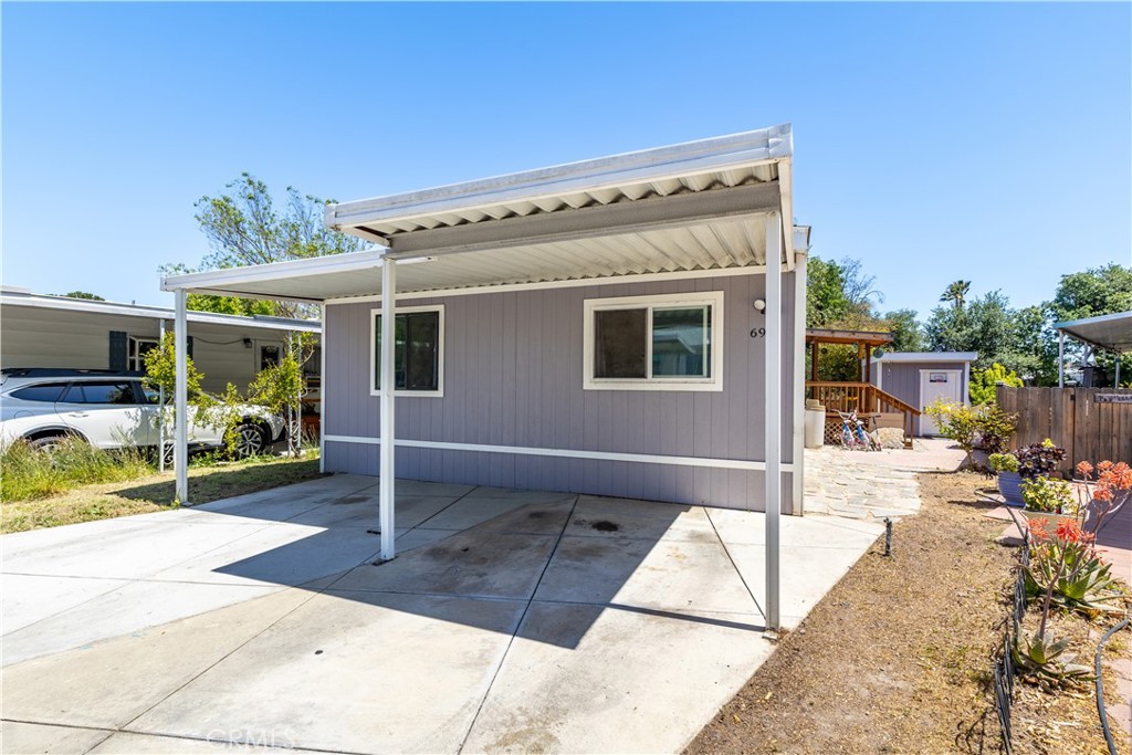 69 Laguna Way