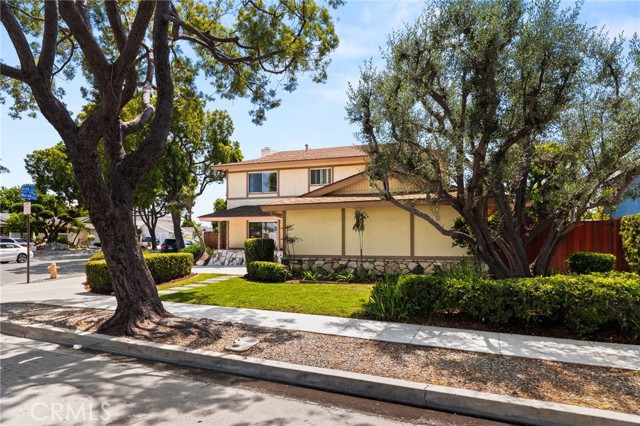 Image 3 of 52 For 7970 Ring Street