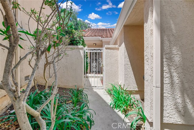 Detail Gallery Image 8 of 34 For 7 Calle Del Rey, Pomona,  CA 91766 - 2 Beds | 2 Baths