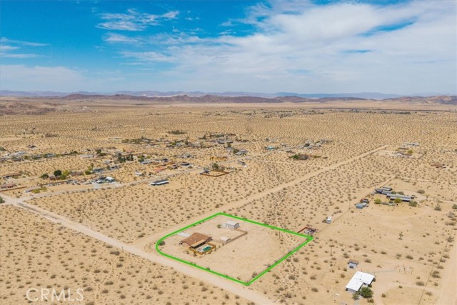 63357 Uranium Road, Joshua Tree CA: https://media.crmls.org/medias/49cff693-deec-4fbb-ab73-30b9e715ac5f.jpg