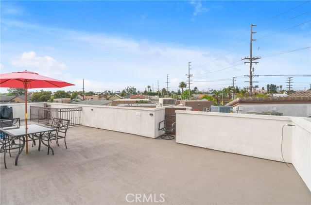 Detail Gallery Image 17 of 17 For 1030 N Loma Ave #101,  Long Beach,  CA 90804 - 2 Beds | 2 Baths