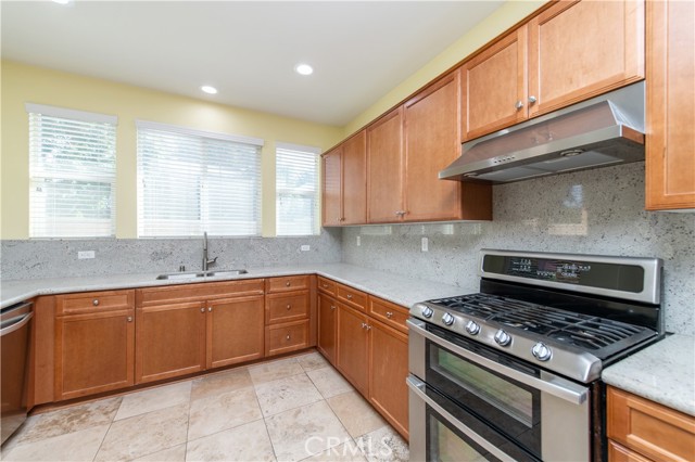 7271 Enclave Drive, Eastvale CA: https://media.crmls.org/medias/49d07b07-e040-4651-9403-233c9abec8ca.jpg