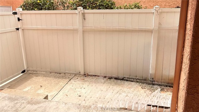 1126 Fairview Avenue, Arcadia CA: https://media.crmls.org/medias/49d1d87d-a3b3-406b-a829-a35a9eb0178c.jpg