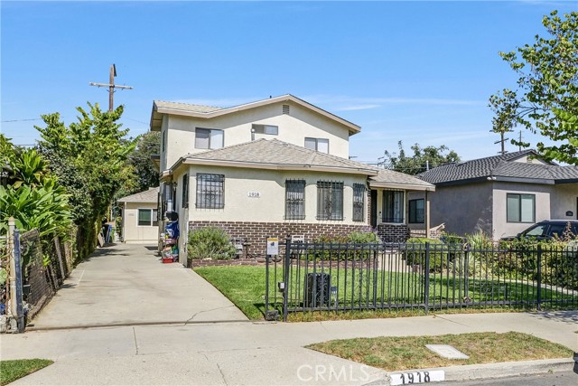 Detail Gallery Image 3 of 48 For 1918 Cyril Ave, Los Angeles,  CA 90032 - 6 Beds | 4/1 Baths