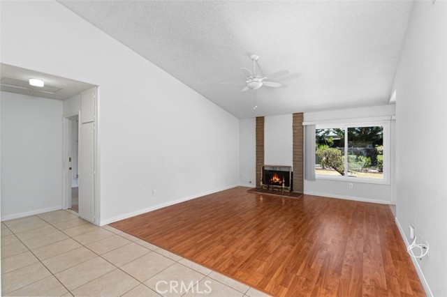 5391 Glenstone Drive, Huntington Beach CA: https://media.crmls.org/medias/49d22a94-2ae4-4126-8d85-b11235af27be.jpg