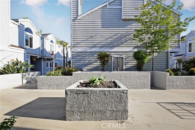 Detail Gallery Image 21 of 25 For 260 Victoria St #32,  Costa Mesa,  CA 92627 - 2 Beds | 2/1 Baths