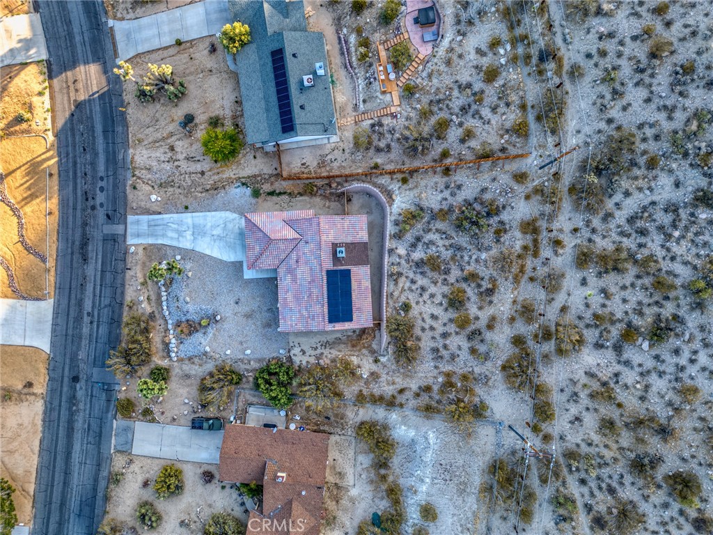https://media.crmls.org/medias/49d24c9e-1f09-4e94-b8d9-803d4019cf87.jpg?preset=X-Large