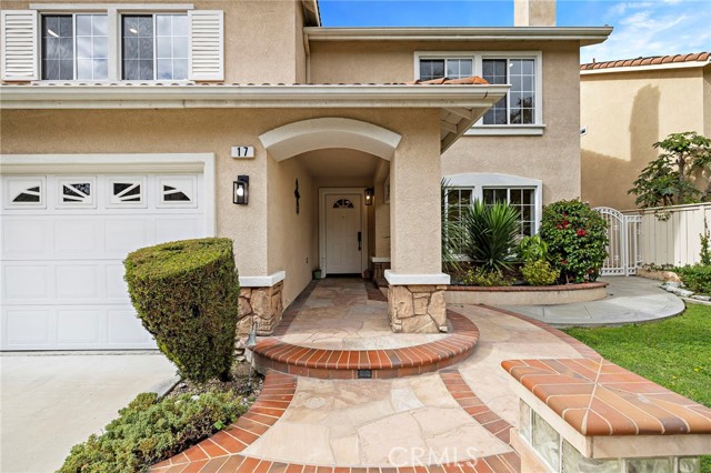 Detail Gallery Image 5 of 62 For 17 Rhode Island, Irvine,  CA 92606 - 5 Beds | 3 Baths