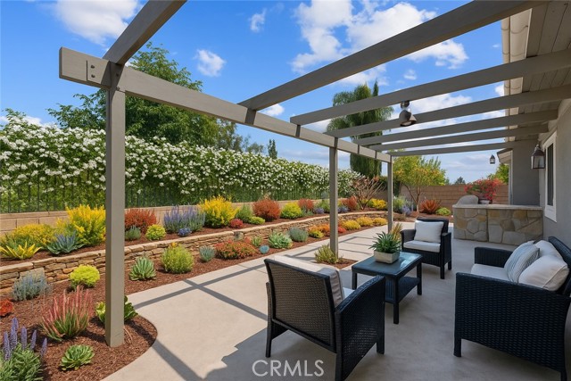 3891 Hunters Grove Court, Moorpark CA: https://media.crmls.org/medias/49d3d9fd-780a-4c71-8e3f-69435ff76c35.jpg