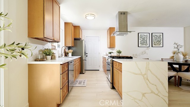 17698 Locust Street, Fountain Valley CA: https://media.crmls.org/medias/49d4d2e8-be6e-4960-a0cb-dd97735089ea.jpg