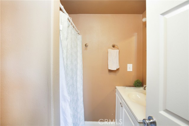 Detail Gallery Image 23 of 53 For 8353 Gainford St, Downey,  CA 90240 - 6 Beds | 5/1 Baths