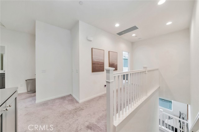 Detail Gallery Image 27 of 43 For 2132 Lacy Crossing Dr, Santa Ana,  CA 92701 - 4 Beds | 3/1 Baths