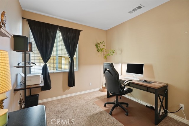 Detail Gallery Image 13 of 39 For 34229 Larksburg Ct, Lake Elsinore,  CA 92532 - 5 Beds | 3 Baths