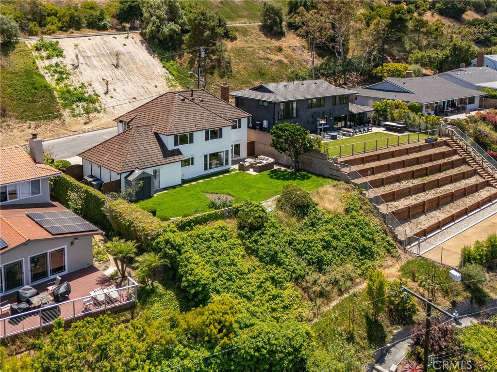 https://media.crmls.org/medias/49d658fb-b4af-4a61-a584-220076af74ce.jpg?preset=X-Large