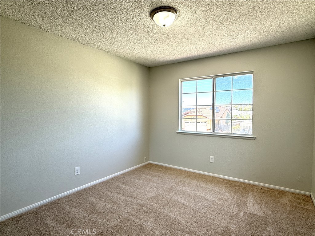 https://media.crmls.org/medias/49d6878b-b0ba-4826-8444-9a01fbd1a66b.jpg?preset=X-Large