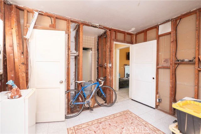 Detail Gallery Image 26 of 34 For 2422 N Forest, Santa Ana,  CA 92706 - 4 Beds | 1 Baths