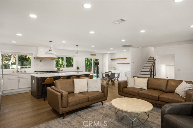 Detail Gallery Image 9 of 41 For 2916 E Trenton Ave, Orange,  CA 92867 - 4 Beds | 3 Baths