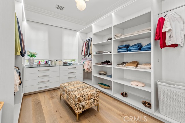 25410 PRADO DE LAS BELLOTAS, Calabasas CA: https://media.crmls.org/medias/49d7b09c-ce39-4ff5-9d22-0337ff1b312c.jpg