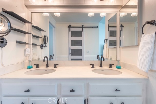Detail Gallery Image 17 of 24 For 23549 Victory Blvd. #21,  West Hills,  CA 91307 - 3 Beds | 2/1 Baths