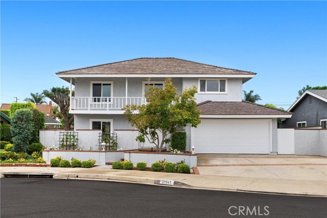 Detail Gallery Image 3 of 52 For 21941 Oceanview Ln, Huntington Beach,  CA 92646 - 4 Beds | 2/1 Baths