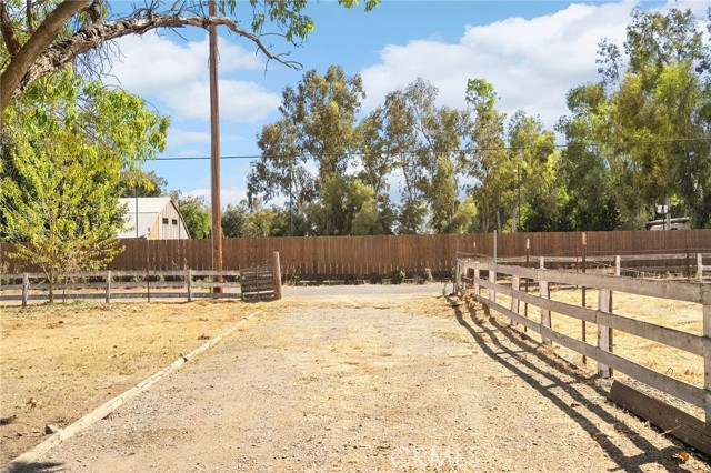 Detail Gallery Image 13 of 26 For 22590 Rodeo Ave, Gerber,  CA 96035 - – Beds | – Baths