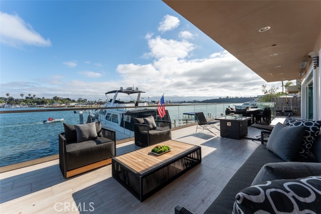 Detail Gallery Image 25 of 75 For 409 Morning Star, Newport Beach,  CA 92660 - 5 Beds | 5/1 Baths