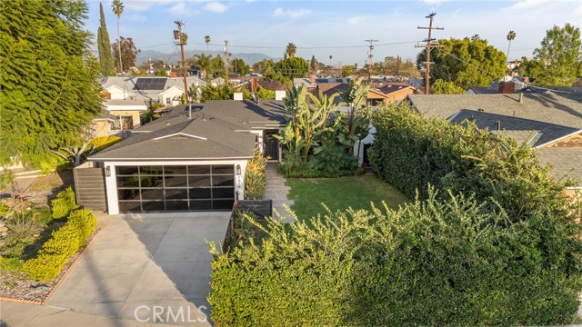 Detail Gallery Image 3 of 40 For 7316 Colbath, Van Nuys,  CA 91405 - 3 Beds | 3 Baths