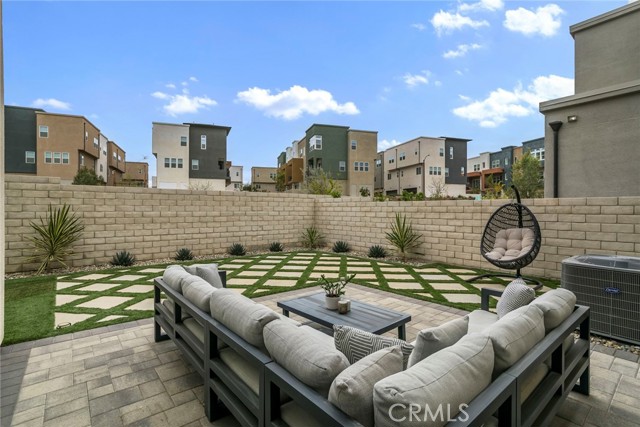 Detail Gallery Image 51 of 74 For 27018 California Ct, Valencia,  CA 91381 - 4 Beds | 4/1 Baths