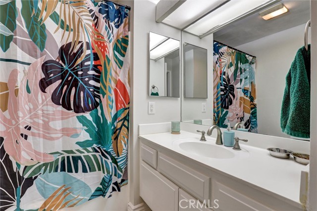 Detail Gallery Image 13 of 50 For 3723 Country Club Drive #9,  Long Beach,  CA 90807 - 3 Beds | 2 Baths